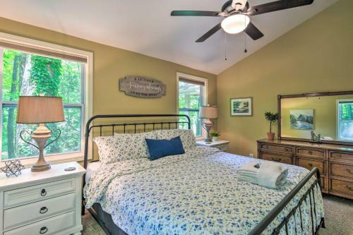Charming Columbus Escape With Hot Tub And Grill!