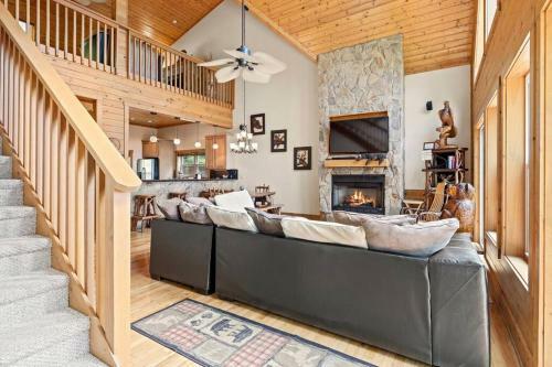 New! Blueberry Meadows In Beech Mountain