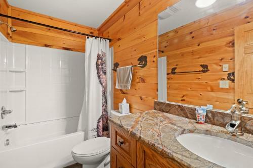 Buckeye Chuck Rustic & Cozy Family Mtn Home