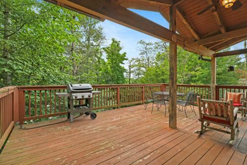 Buckeye Chuck Rustic & Cozy Family Mtn Home