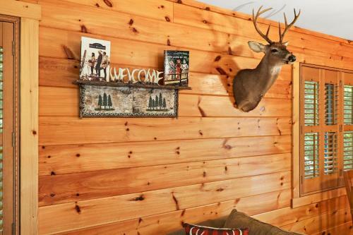 Buckeye Chuck Rustic & Cozy Family Mtn Home