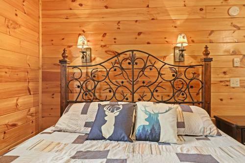 Buckeye Chuck Rustic & Cozy Family Mtn Home
