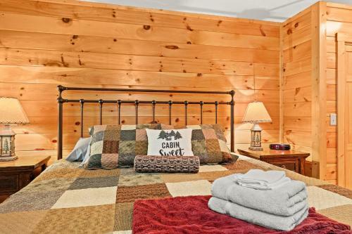 Buckeye Chuck Rustic & Cozy Family Mtn Home
