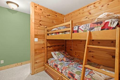 Buckeye Chuck Rustic & Cozy Family Mtn Home