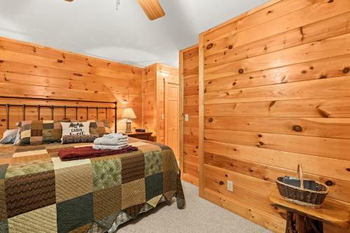 Buckeye Chuck Rustic & Cozy Family Mtn Home