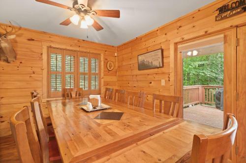 Buckeye Chuck Rustic & Cozy Family Mtn Home