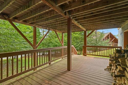 Buckeye Chuck Rustic & Cozy Family Mtn Home