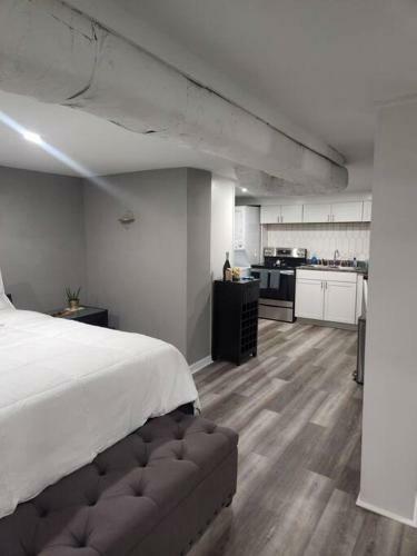 Apartamento New Studio Apt & Backyard Oasis In Historic Uptown