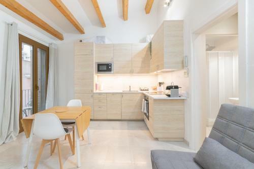 Nice City Center Apartment