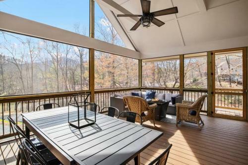 Lakeview Oasis- Pet Friendly W/ Hot Tub & Beach!