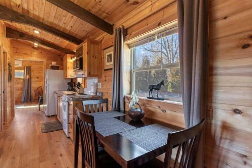 Tiny Cabin 1- Near Tryon Equestrian Center