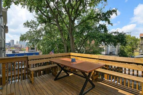 Urban Paradise In Otr - Private Parking Spaces