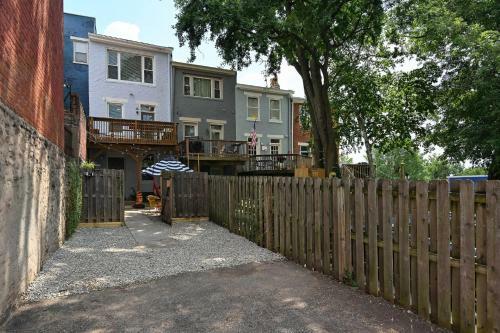 Urban Paradise In Otr - Private Parking Spaces