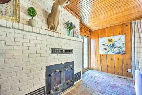 Lochview Lodge Idyllic Farmhouse In Grove!