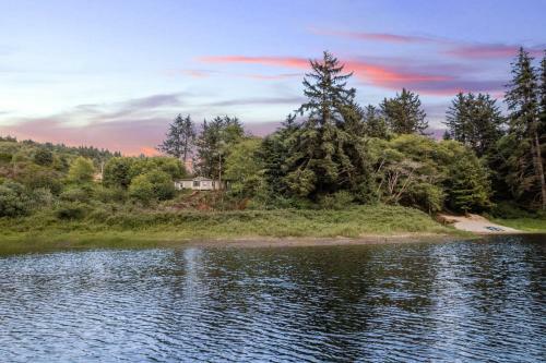Lake Legacy Estate