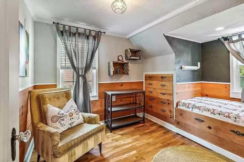 1930s Queen Anne Home 4 Bedroom-central Location
