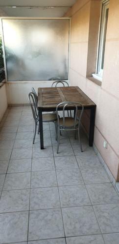 Apartamento 2 Pi�ces Dans R�sidence Avec Piscine Parking Priv�