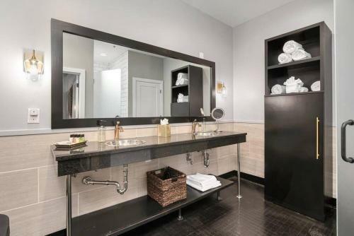 Apartamento Modern Suite At The Maddox 6 Bedrooms