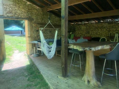 Yourte Avec Po�le A Bois