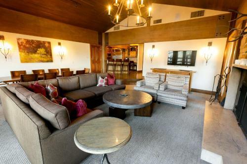 Stein Eriksen Two Bedroom Loft Apartment Hotel