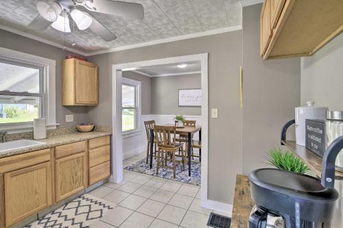 Cozy Bristol Cottage Near Dtwn Dining And Shops