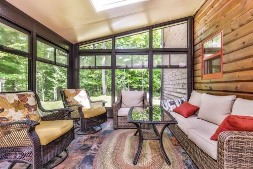 Bear Paw Hideaway