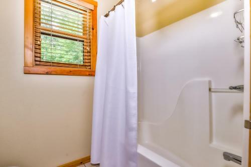 Bear Paw Hideaway