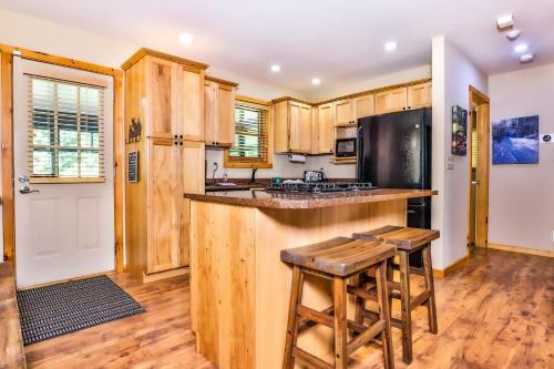 Bear Paw Hideaway