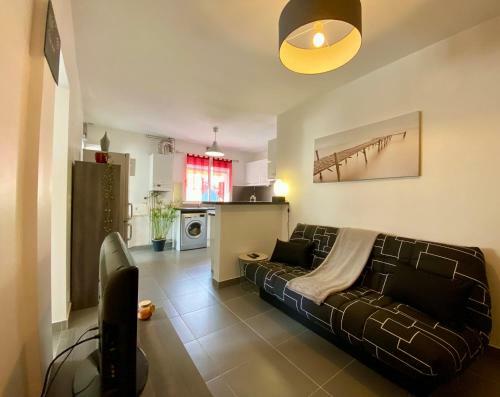 Maison Calme - Proche Plage - Terrasse Privative & Parking Gratuit