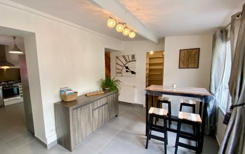 Maison Calme - Proche Plage - Terrasse Privative & Parking Gratuit