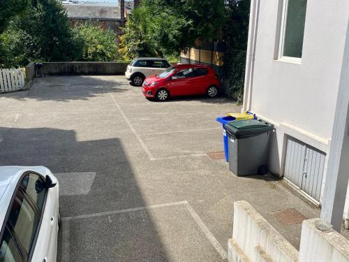 Apartamento J'entends Le Lit, Le Renard Et Le Parking...-t2