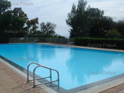 Apartamento Studio Saint-rapha�l, 2 Pi�ces, 4 Personnes - Fr-1-226a-132