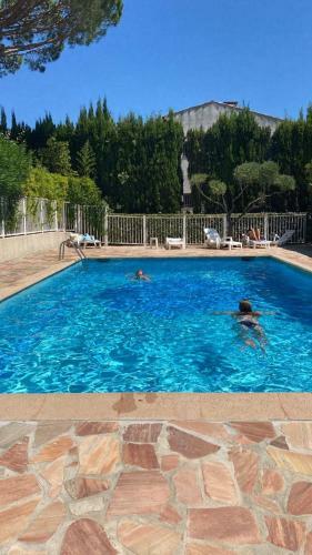 Apartamento Superbe 3 Pi�ces Dans Saint Tropez Avec Piscine