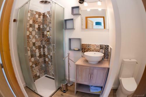 Long�re Pierres/modernit� Proche Mer/la Guitti�re