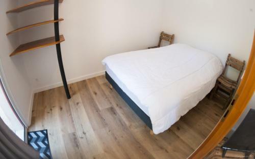 Long�re Pierres/modernit� Proche Mer/la Guitti�re