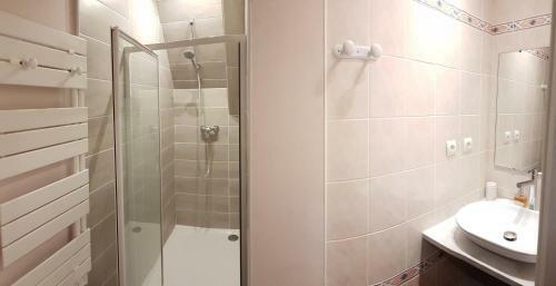 Bed & Breakfast Chambres D'h�tes Th�lus M�morial Canadien