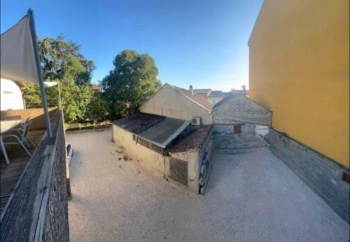 Apartamento T1 Bis Duplex R�cent + Parking+jardin Bien Plac�