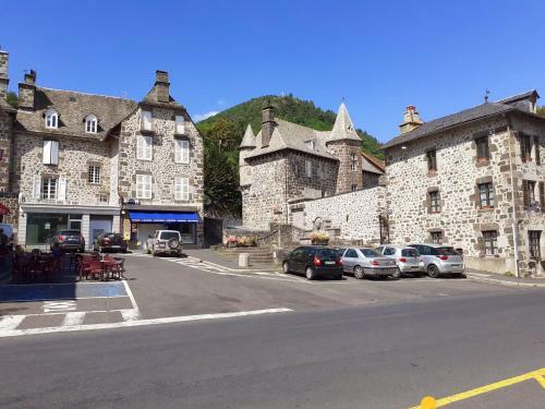 Bed & Breakfast Maison Du Chevalier Des Huttes - Table Et Chambres D'h�tes