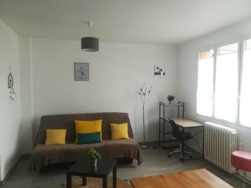 Apartamento Studio * Proximit� Transport * Parking * Fibre