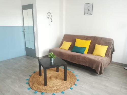 Apartamento Studio * Proximit� Transport * Parking * Fibre