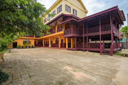 Bed & Breakfast Heng Long Villa