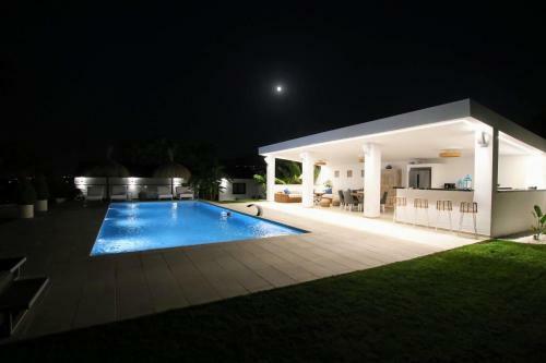 Tess Villa Le Clos Fleury