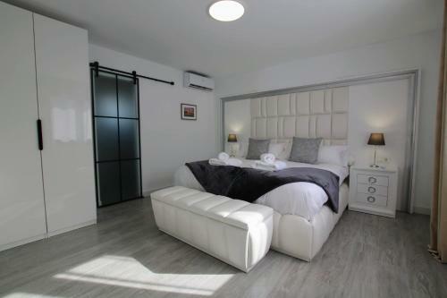 Tess Villa Le Clos Fleury