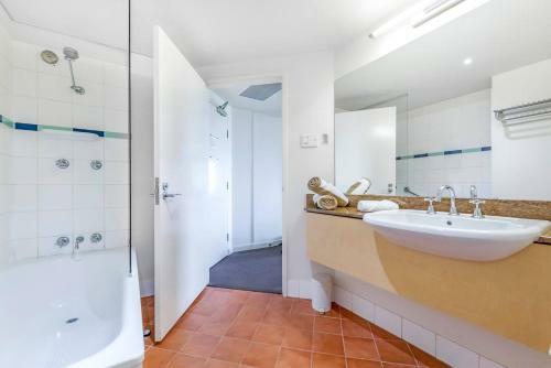 Apartamento 'vistas Al Mar' Harbourfront Sea Views With Pool