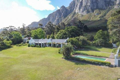 Villa At Lagoon Lodge - On The Klein River Lagoon