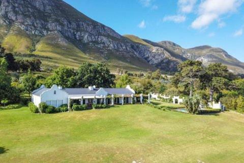 Villa At Lagoon Lodge - On The Klein River Lagoon