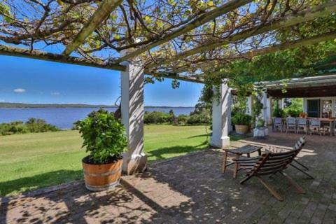 Villa At Lagoon Lodge - On The Klein River Lagoon