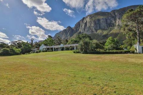 Villa At Lagoon Lodge - On The Klein River Lagoon