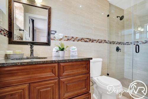 Beautiful 4 Br With Private Heated Pool