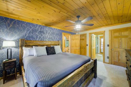 Social Tides Cabin